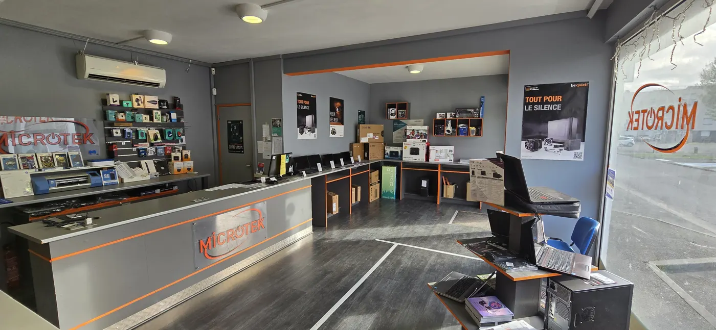 Comptoir de la boutique MICROTEK de Parentis-en-Born
